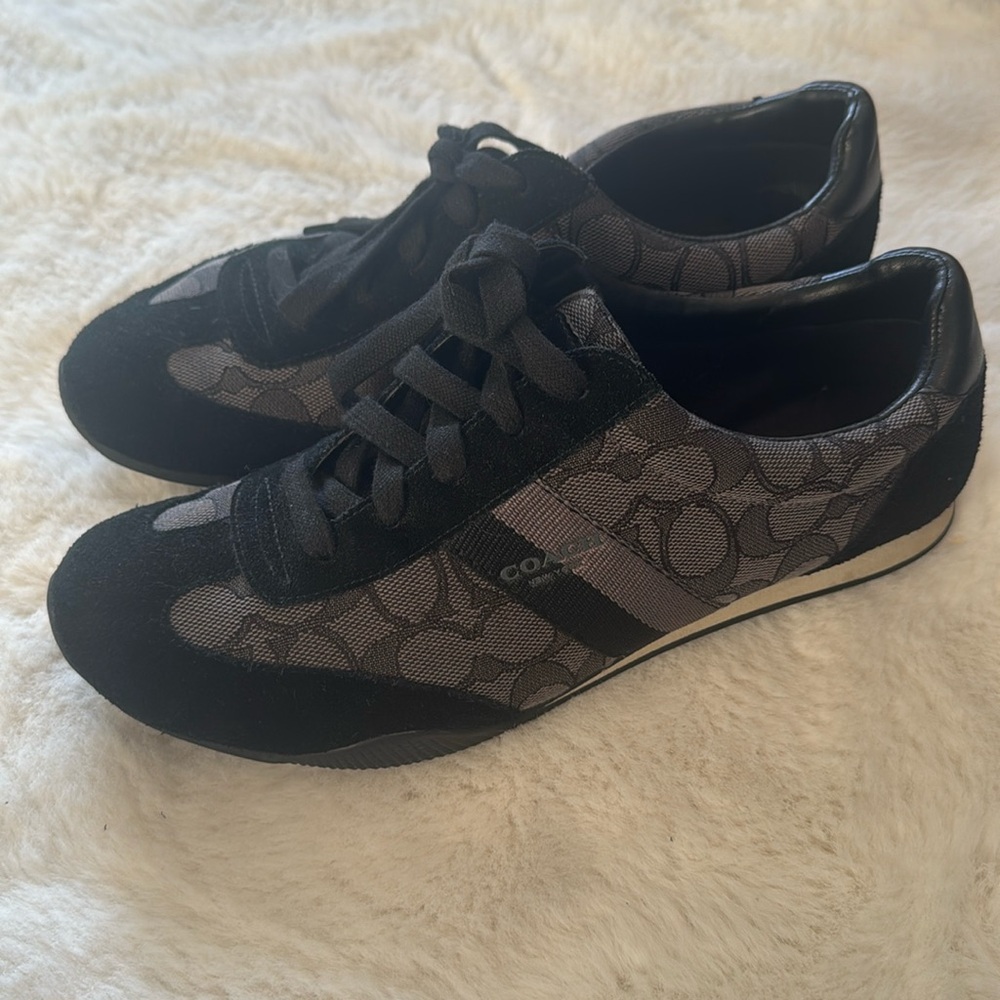 Worn once Coach sneakers 🖤
